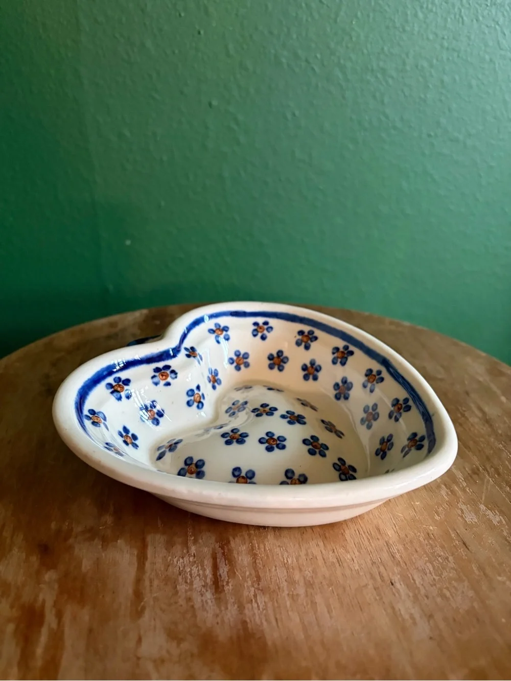 Heise Ceramics Hand Painted Heart   Germany est. 1919